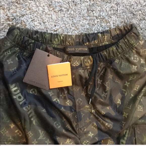 Supreme x Louis Vuitton Track Pant Camo - Picture 2 of 3
